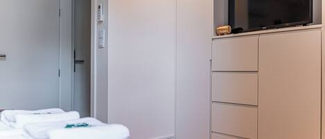 Double Room, Balcony, Garden View | Spa