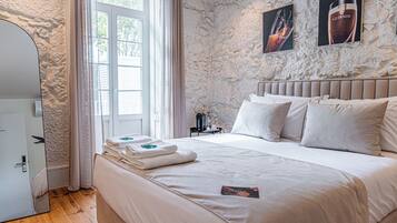 Double Room, Balcony, Garden View | Iron/ironing board, free WiFi