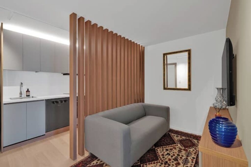 Modern City Center Apartment With Sunny Balcony - Oslo