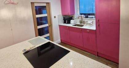 Seaside Escape in Deal, Cozy 2 Bedroom