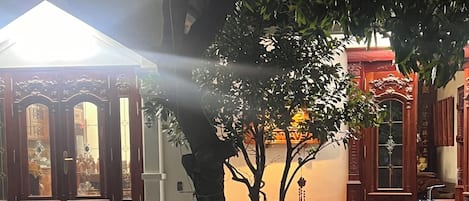 Khu ẩm thực ngoài trời