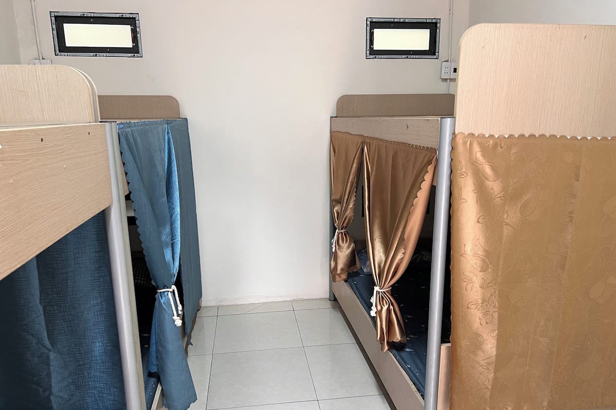 Dormitorio compartido Confort, vista al jardín | Wifi gratis