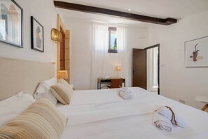 WiFi - Falco - Agroturismo Zenara (AG/6): Terrace+kitchen (Manacor)
