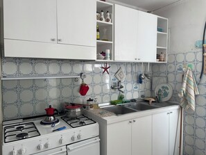 Oven, stovetop