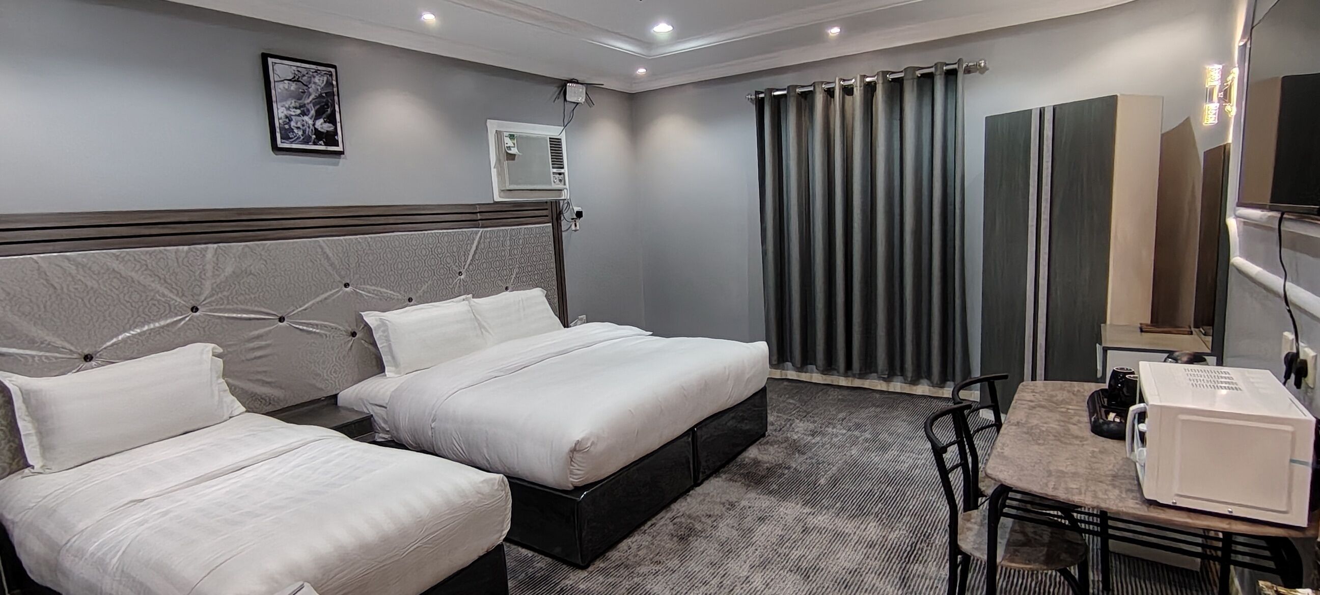 Studio | Rideaux occultants, fer et planche à repasser, Wi-Fi gratuit