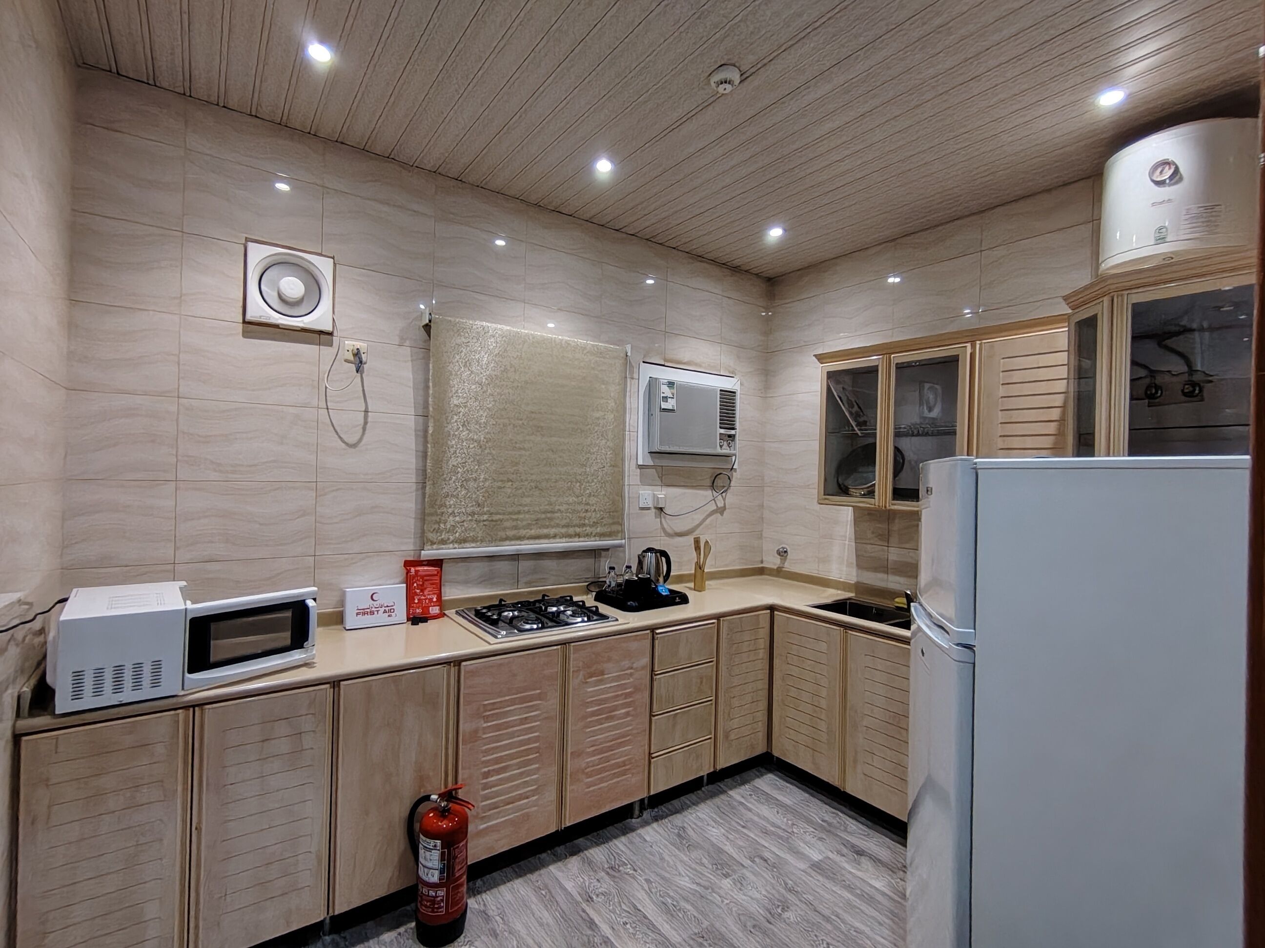 Family Suite, City View | Private kitchen