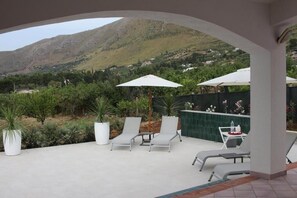 Terrace/patio - Villa Cycas Costamante with pool and 3 Bedrooms (sleeps 7) (Sicilia)
