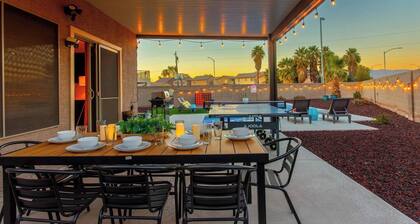 6BR Powerhouse: Heated Pool, Game Room & More!