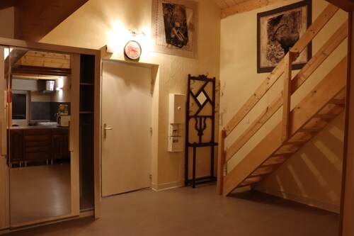 appartement style chalet, a 5 minute des piste de ski