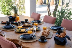 Villa, Balcony, Garden View | Outdoor dining - FREGATA LUXURY VILLA (Santorini)