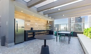 Apartamento básico | Restaurante al aire libre