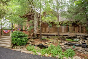 Property grounds - 2BR Village At Indian Point 501 near SDC-Free Tickets Daily up to $500 (Branson)