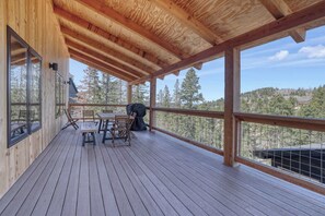 Outdoor dining - Summit Seeker - Modern Mountain Home (Lead)