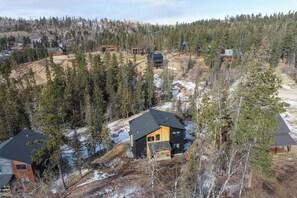 Exterior - Summit Seeker - Modern Mountain Home (Lead)