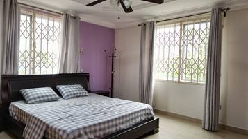 4 chambres, fer et planche Ă repasser, Wi-Fi gratuit