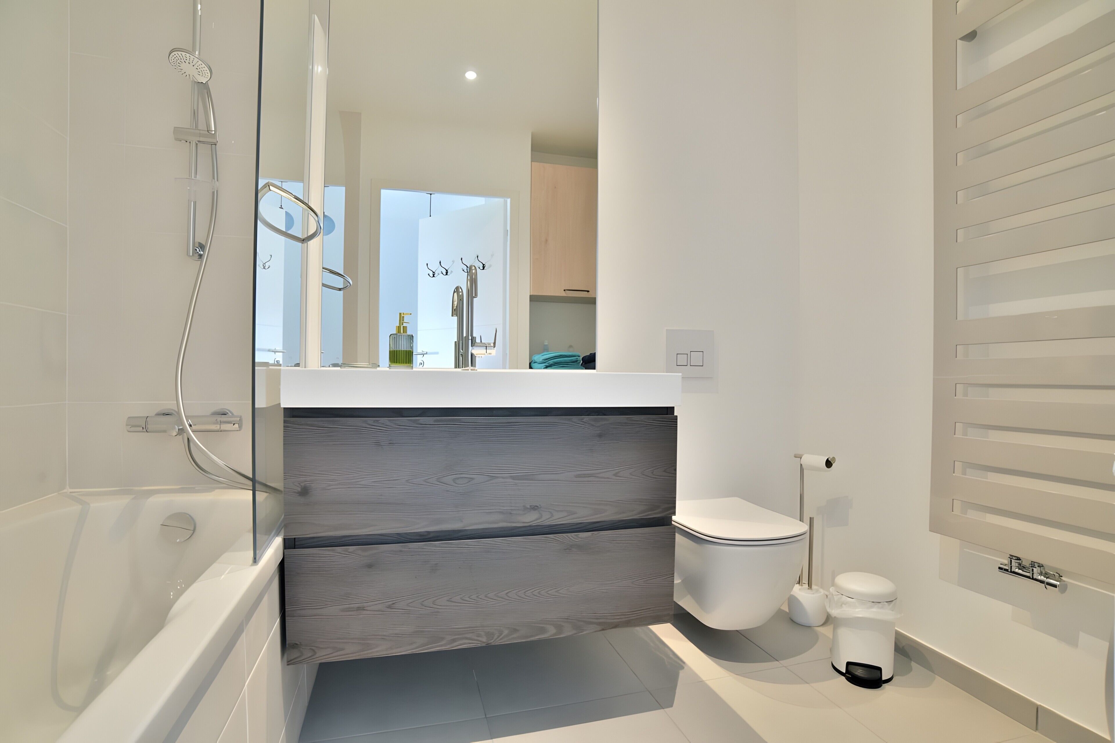 Douche, serviettes fournies