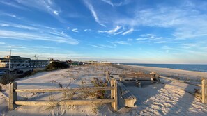 Beach nearby - Seaside Park 3BR - 7 Houses to Beach (Seaside Park)