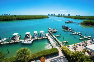 Marina/club náutico