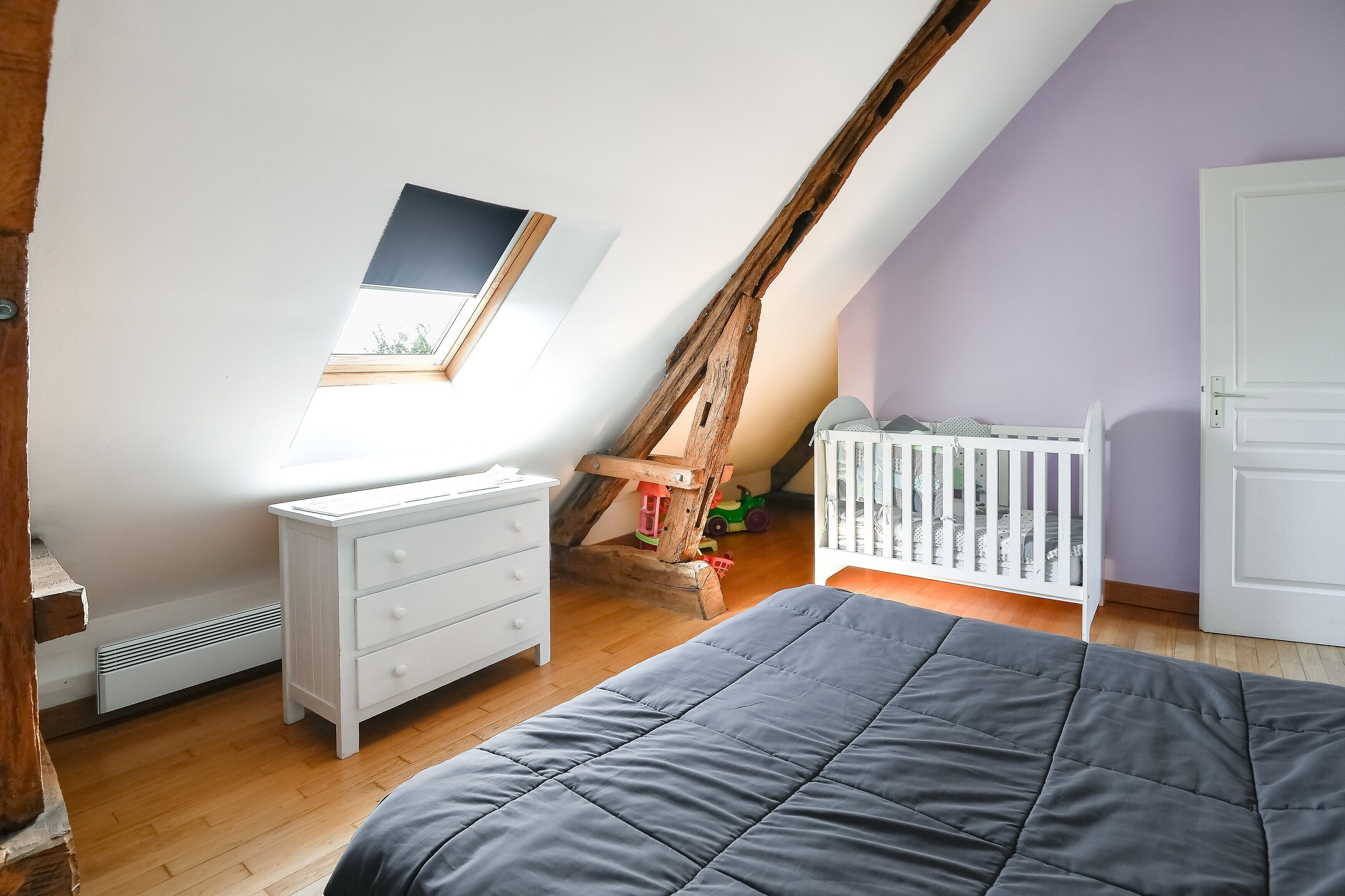 2 bedrooms, bed sheets