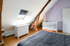 2 dormitorios y ropa de cama