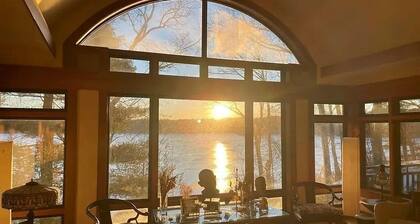 Spacious 6-bedroom house in charming Sherborn with Lake access and Indoor Pool