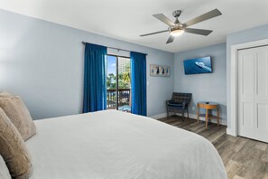 Iron/ironing board, free WiFi, bed sheets - ☀️Across from Beach | 4 Bikes | Summer Haven North #11☀️ (Miramar Beach)