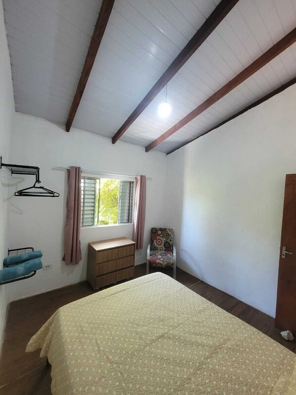 Chalet | Free WiFi - Casa com Jacuzzi e Churrasqueira (São Sebastião)