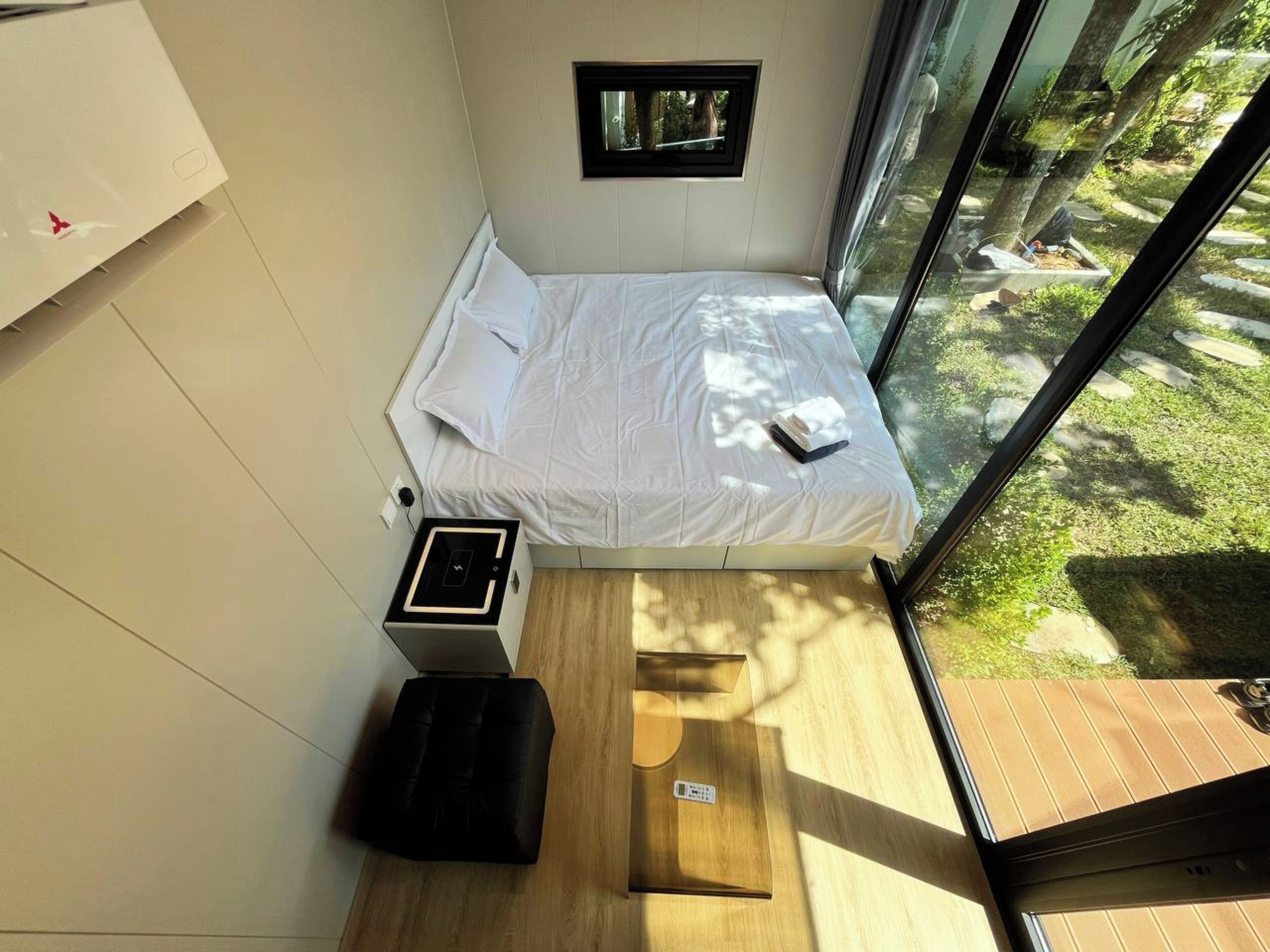 Serene 1-bedroom Hotel With Ac In Charming Tambon Rawai - 푸켓