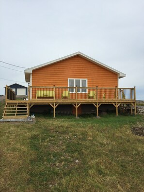 Exterior - Peaceful 1-bedroom house in a charming community on Fogo Island. (Fogo Island)