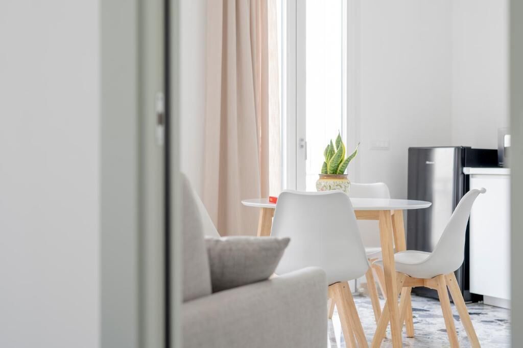 Apartment, Balkon, eingeschränkter Meerblick | Innenbereich