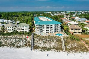 Exterior - NEW LISTING l GULF VIEW l BEACHFRONT BUILDING l TOP FLOOR l SEASONAL BEACH SETUP (Santa Rosa Beach)