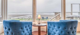 Three Bells, Oceanfront..Single level, Low bank and VIEWS!  Easy beach access!