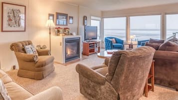 Télévision, cheminée