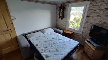 BĂŒgeleisen/BĂŒgelbrett, BettwĂ€sche