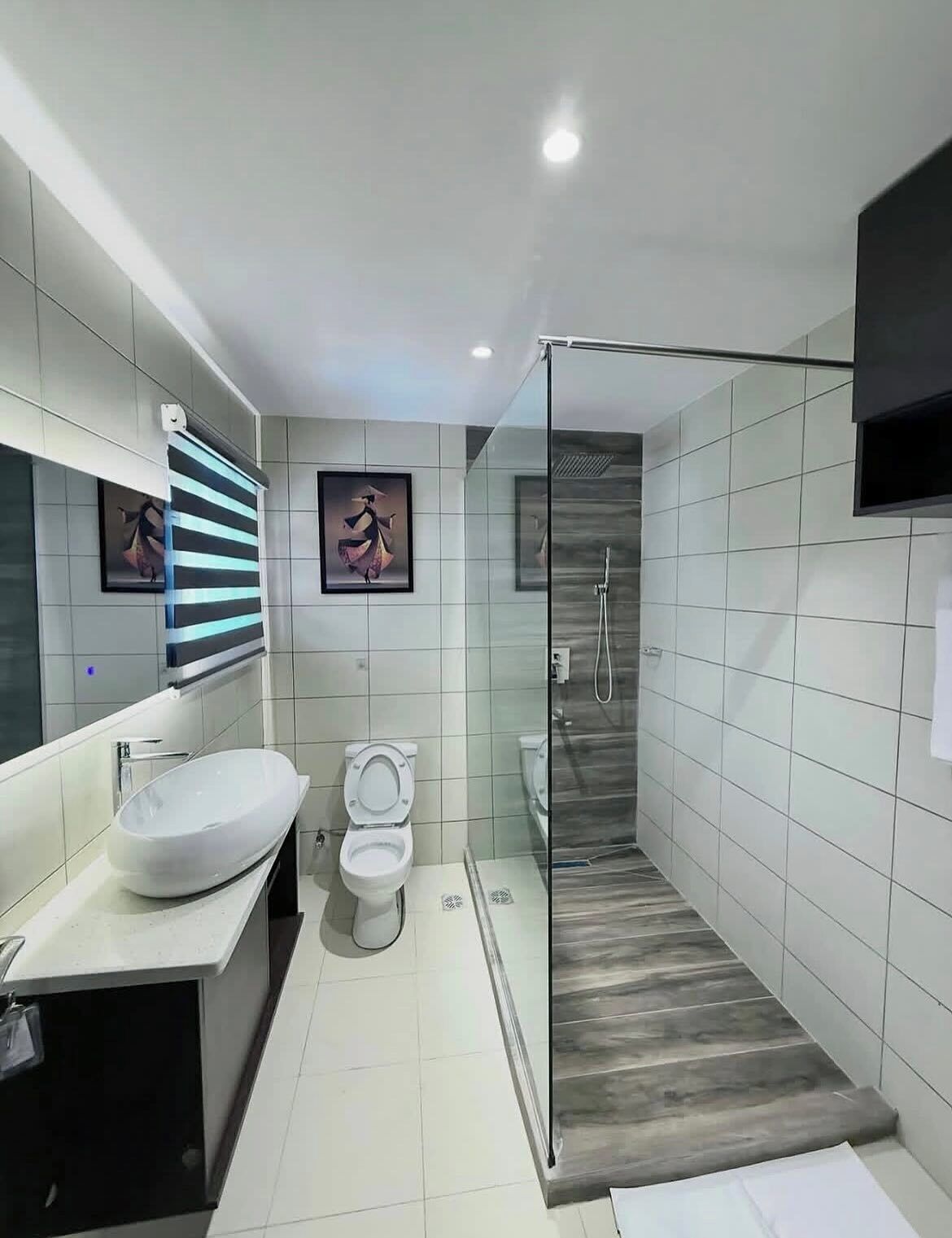 Apartemen Ekonomi, balkon, pemandangan kota | Kamar mandi | Perlengkapan mandi gratis, pengering rambut, handuk, dan sabun