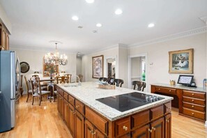 Dining - Private Retreat Estate | Tennis, Billiards & Pool (Somerset)