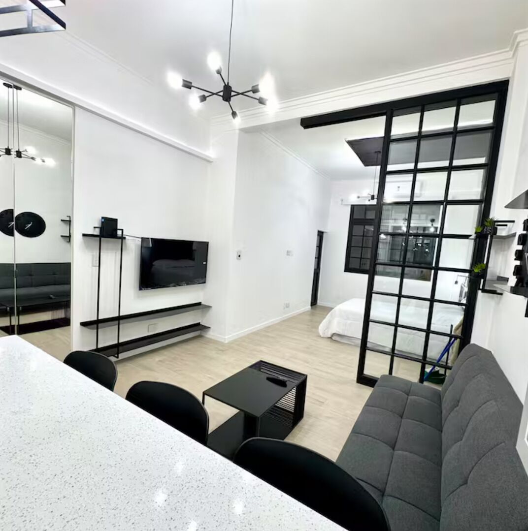 Ferros/tábuas de passar roupa, Wi-Fi, roupa de cama