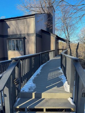 Property grounds - Golf, Mountain Air & Relaxation – Hideaway on the Green Awaits (Sugar Mountain)