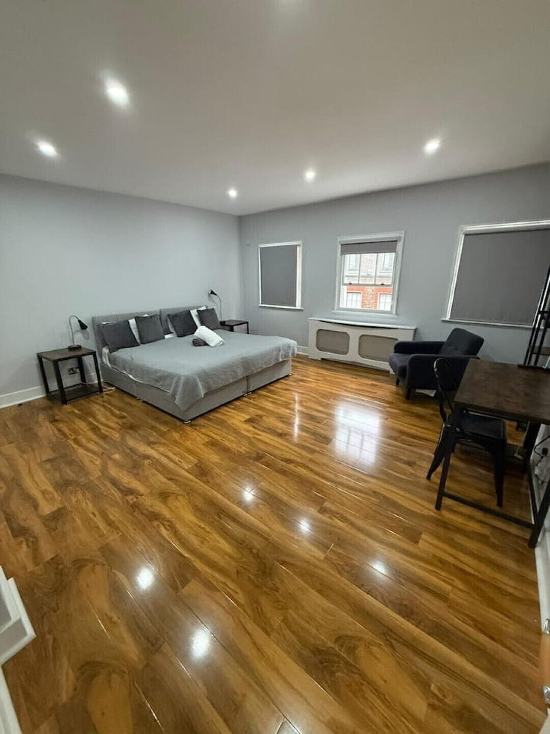 Strykejern/-brett, wi-fi og sengetøy