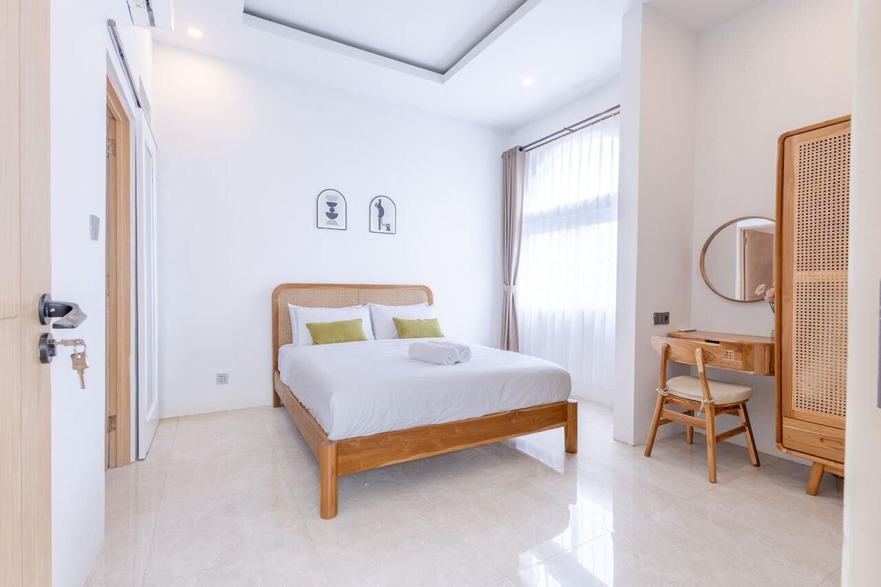 Villa – deluxe, balkong | Safe på rommet, lydisolert, strykejern/-brett og wi-fi (inkludert)