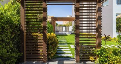 Spacious 4-bedroom apartment in perfect El Sheikh Zayed City with AC