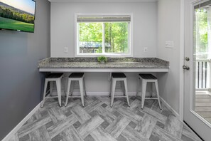 House, 2 Bedrooms | Ruang tamu | 48 inci televisyen LCD dengan satelit 