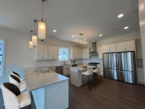 Fridge, microwave, oven, stovetop - Gulf Front New Build, Private Pool, Pet Friendly, Sugar Sands Community (Mexico Beach)