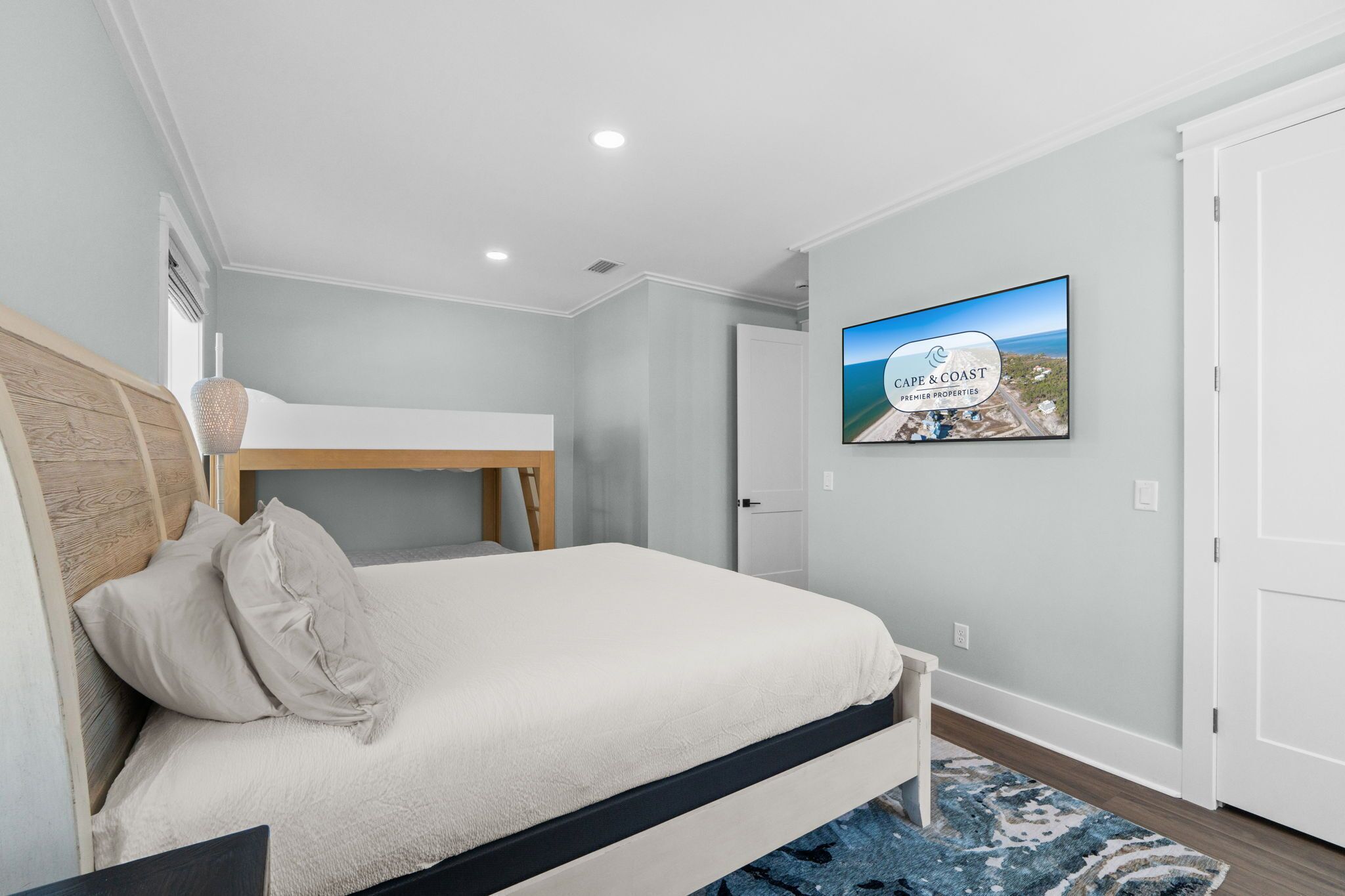 6 Schlafzimmer, Bügeleisen/Bügelbrett, kostenloses WLAN, Bettwäsche