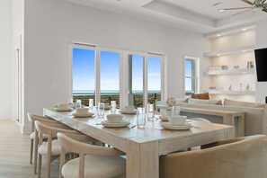 Dining - Ocean Breeze: Unobstructed Views, Private Elevated Pool, Pet Friendly, Sleeps 19 (Mexico Beach)