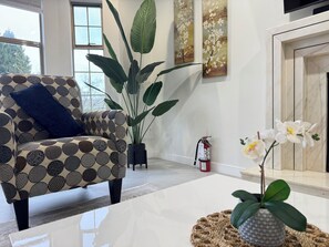 Interior - Spacious 5BR Family Home in South Vancouver | Near Richmond & Airport (Vancouver)