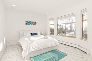 5 habitaciones, tabla de planchar con plancha y wifi gratis 