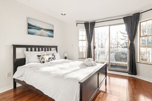 5 chambres, fer et planche à repasser, Wi-Fi gratuit, draps fournis