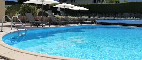 Außenpool (je nach Saison geöffnet)