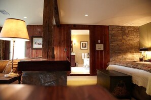 Double Room, Balcony, River View | Free WiFi - Black Bass Hotel (Lumberville)